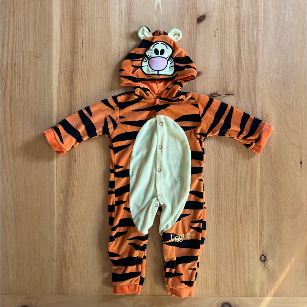 Y2K Disney Tigger Baby Costume 0–6M | Vintage Winnie the Pooh Fleece Romper